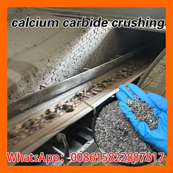 Grey-black calcium carbide powder with a particle size of 2-4mm