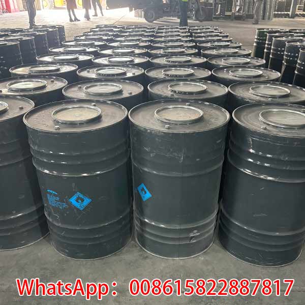 Calcium carbide export shipment and waterproof steel drums loading